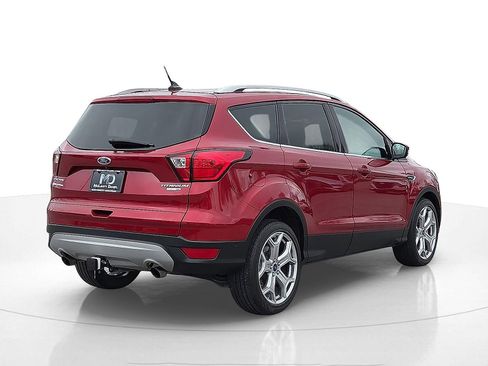 Used 2019 Ford Escape Titanium image 5