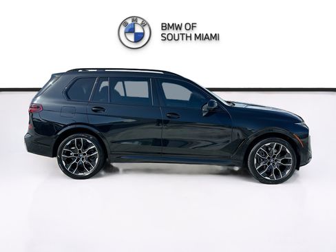 Used 2024 BMW X7 xDrive40i w/ Executive Package AWD/4WD image 8