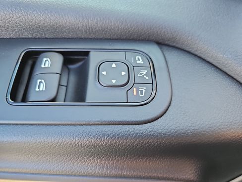 New 2025 Mercedes-Benz Sprinter 2500 image 28