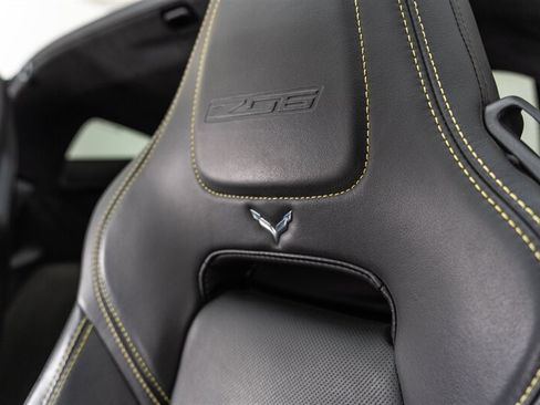 Used 2018 Chevrolet Corvette Z06 RWD image 39