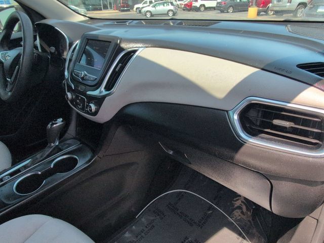 Used 2021 Chevrolet Equinox LS FWD image 19