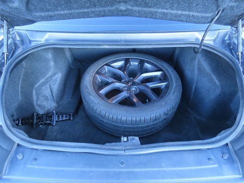 Used 2019 Dodge Challenger R/T image 12