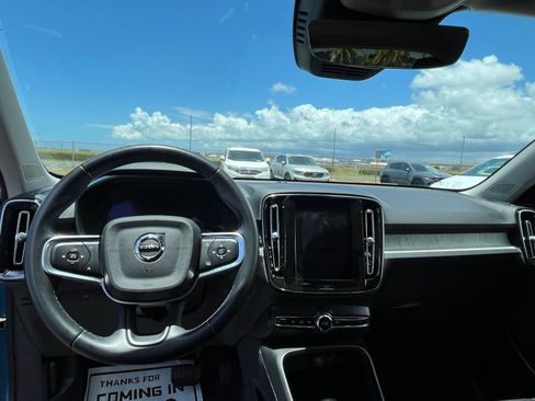 Used 2024 Volvo XC40 B5 Core AWD/4WD image 35