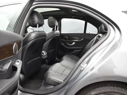Used 2018 Mercedes-Benz C 300 4MATIC Sedan w/ Premium Package image 15