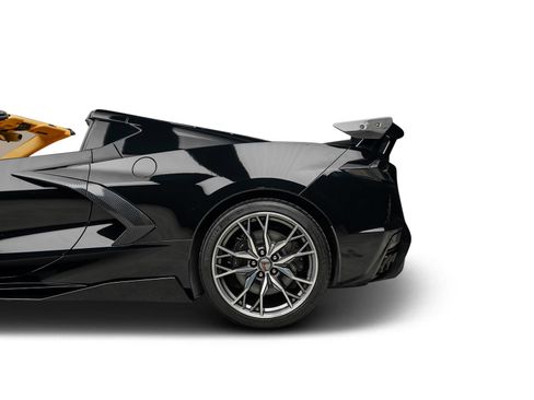 Used 2023 Chevrolet Corvette Stingray Premium Cpe w/ Z51 Performance Package RWD image 24