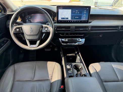 Certified 2023 Lincoln Corsair Reserve w/ Jet Appearance Package image 11