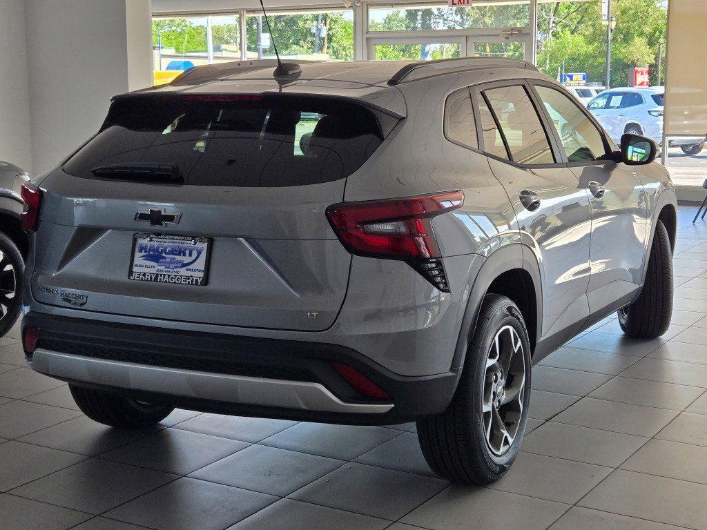 New 2026 Chevrolet Trax LT FWD image 9