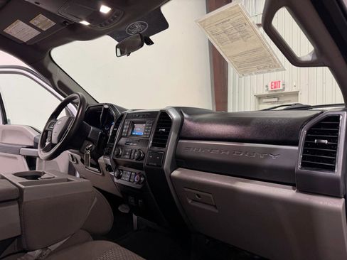 Used 2019 Ford F250 XLT image 11