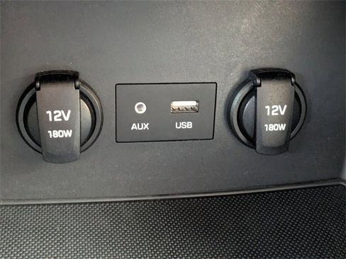 Used 2018 Hyundai Elantra GT image 22