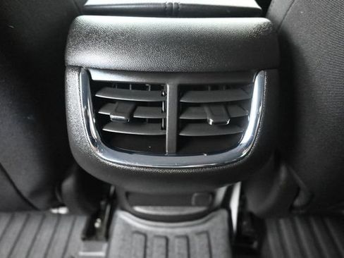 Used 2018 Chevrolet Malibu LT FWD image 22
