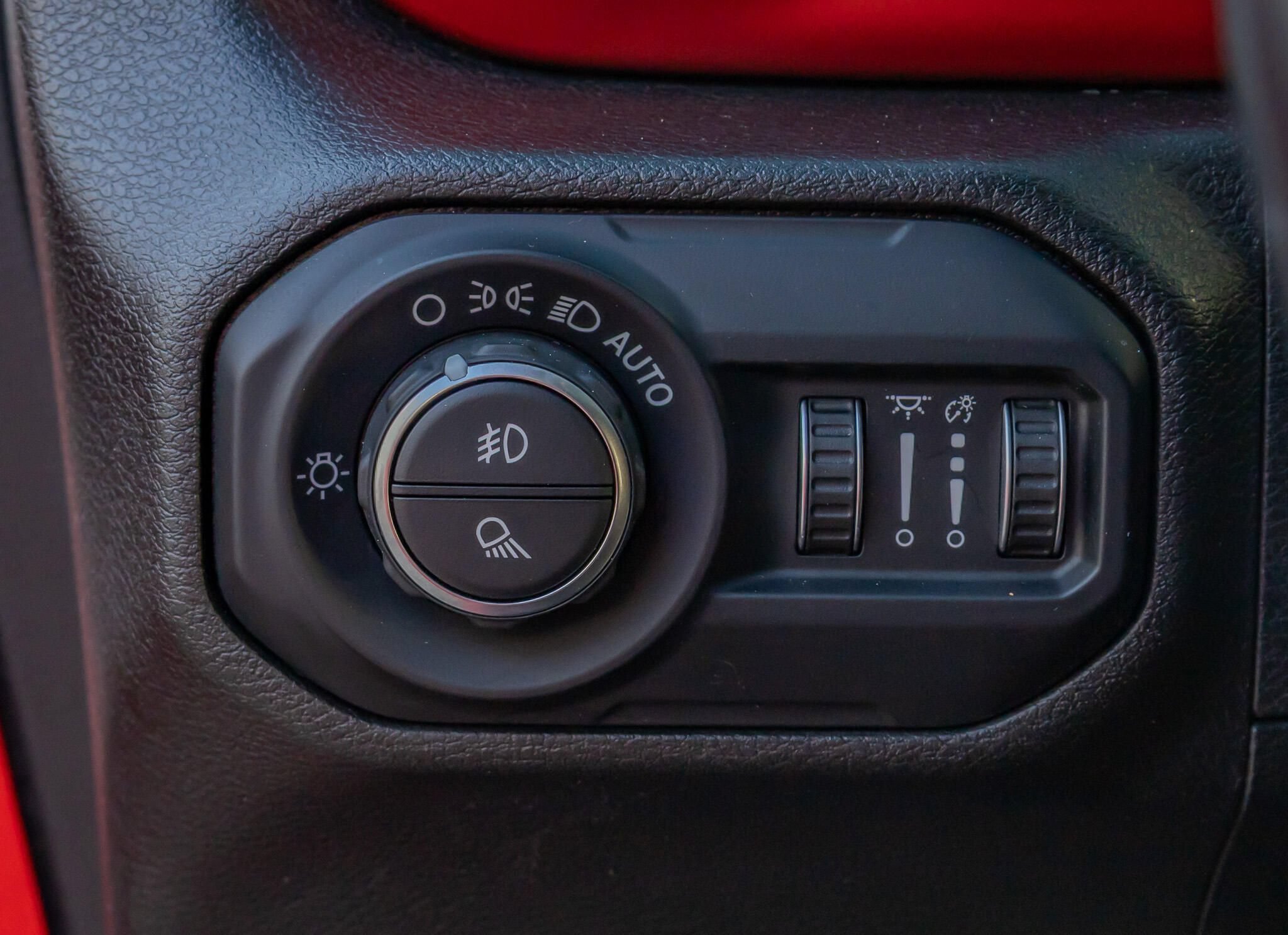 Used 2020 Jeep Gladiator Rubicon AWD/4WD image 21