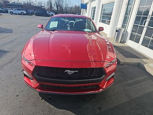 Used 2024 Ford Mustang Coupe image 3