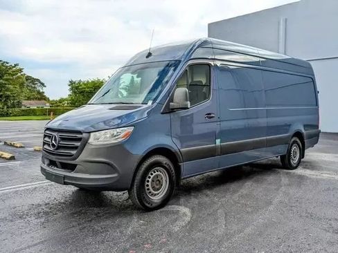 Used 2019 Mercedes-Benz Sprinter 144 image 1