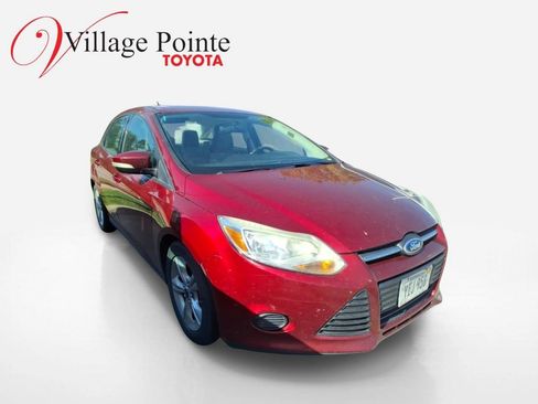 Used 2014 Ford Focus SE FWD image 3