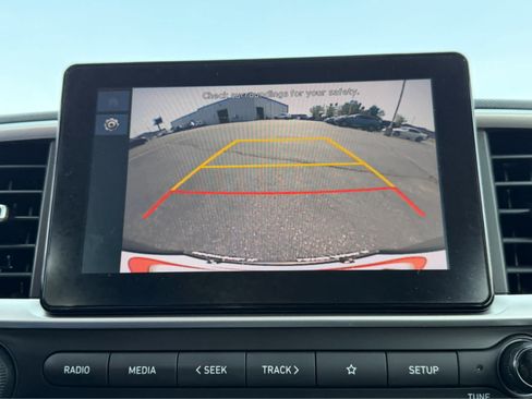 Used 2023 Hyundai Venue SEL w/ Cargo Package FWD image 31