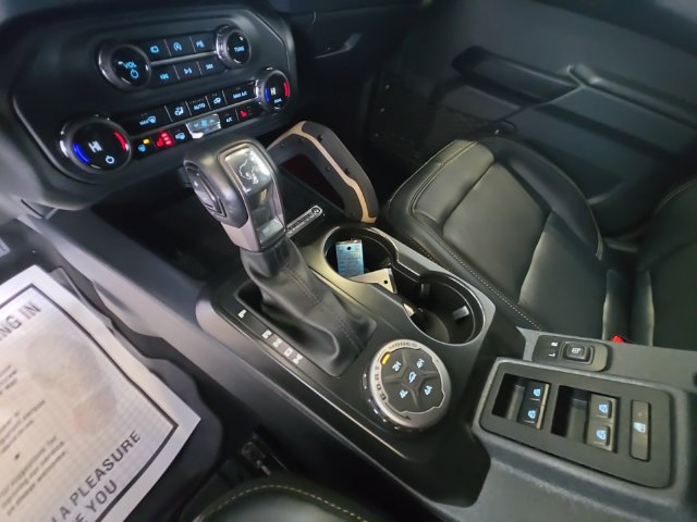 Certified 2025 Ford Bronco Badlands AWD/4WD image 18