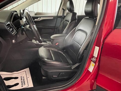 Used 2021 Ford Escape SEL AWD/4WD image 17