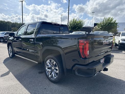 Used 2023 GMC Sierra 1500 Denali w/ Denali Reserve Package AWD/4WD image 5