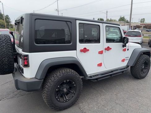 Used 2014 Jeep Wrangler Unlimited Sport w/ Quick Order Package 24S AWD/4WD image 3