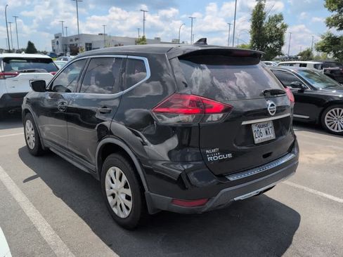 Used 2018 Nissan Rogue S FWD image 5