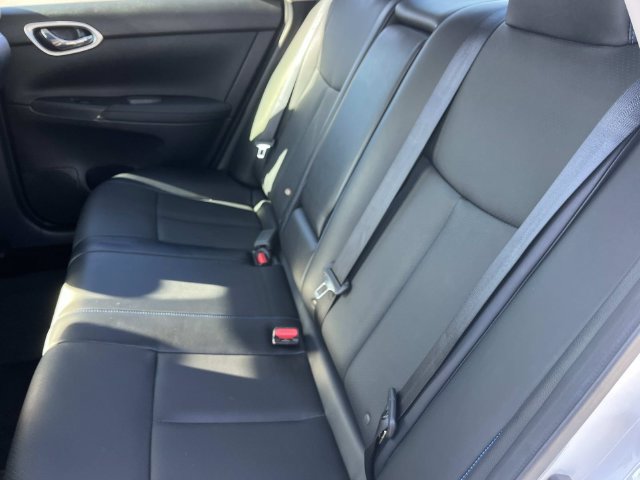 Used 2016 Nissan Sentra SR w/ SR Premium Package FWD image 19