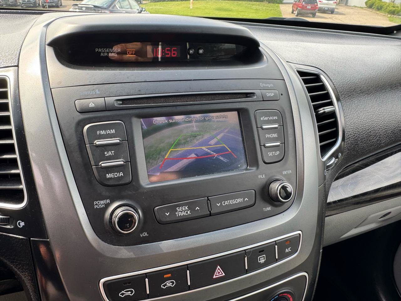 Used 2015 Kia Sorento LX FWD image 36