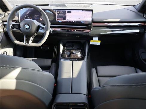 New 2027 BMW 530i xDrive w/ M Sport Package AWD/4WD image 16