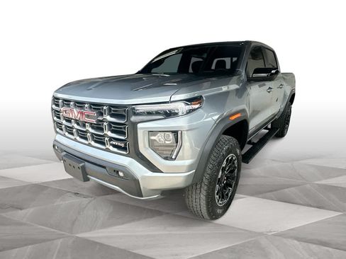 Used 2026 GMC Canyon AT4 w/ Technology Plus Package AWD/4WD image 4
