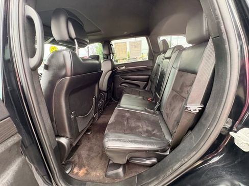 Used 2018 Jeep Grand Cherokee Altitude AWD/4WD image 23