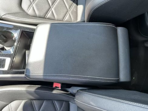 Used 2024 Volkswagen Atlas SE w/ Panoramic Sunroof Package AWD/4WD image 24