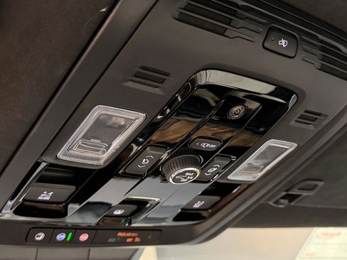 New 2026 Cadillac Escalade ESV Platinum Sport AWD/4WD image 43