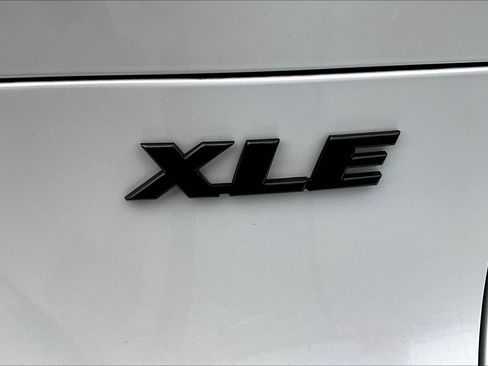 Used 2024 Toyota Venza Nightshade AWD/4WD image 24