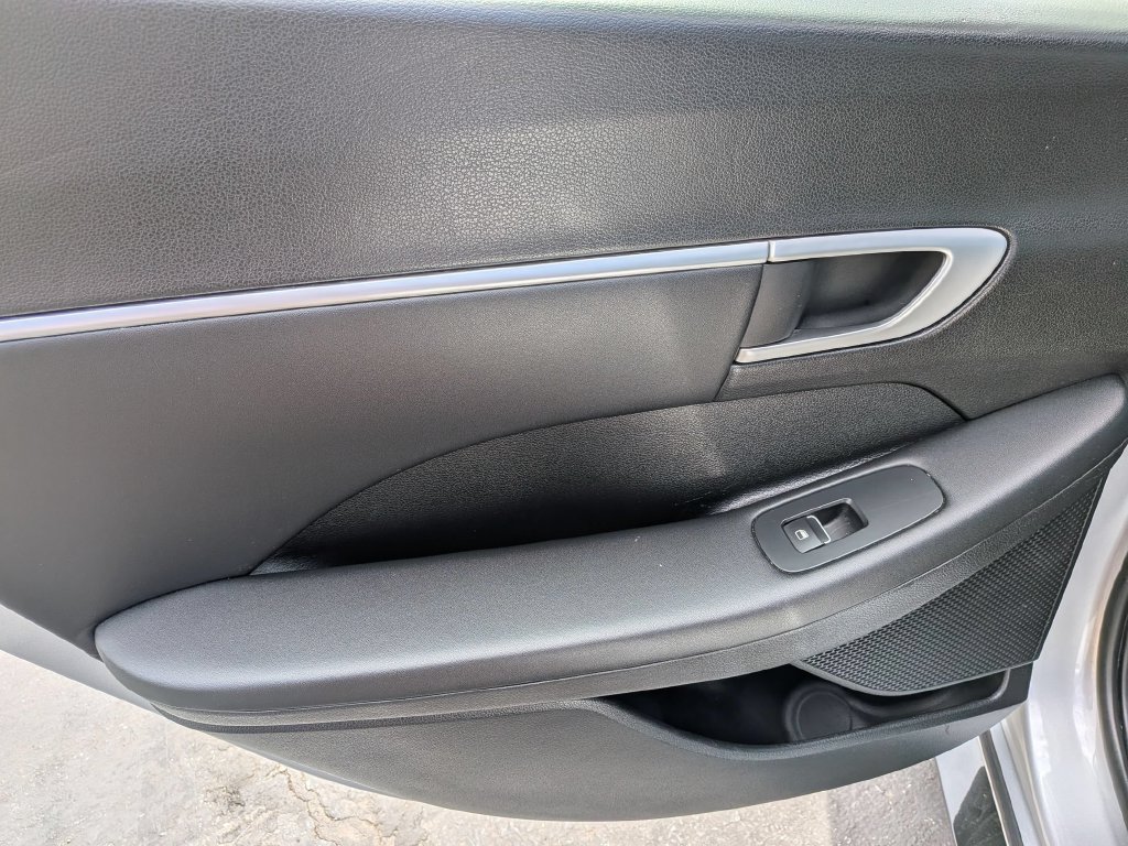 Used 2025 Hyundai Sonata SEL FWD image 25