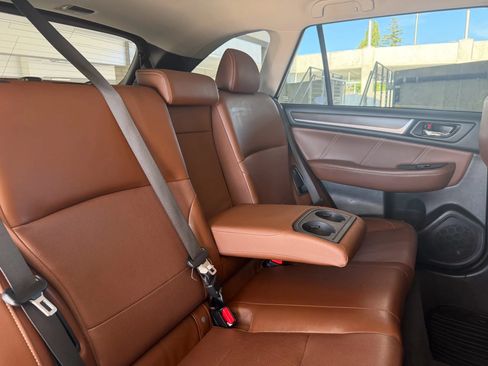 Used 2017 Subaru Outback 2.5i Touring w/ Popular Package #5A AWD/4WD image 25