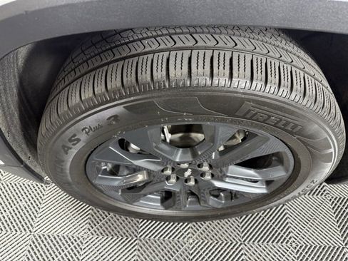 Used 2021 Chevrolet Traverse RS image 11