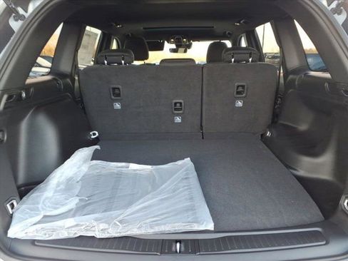 New 2025 Jeep Grand Cherokee Laredo X image 18