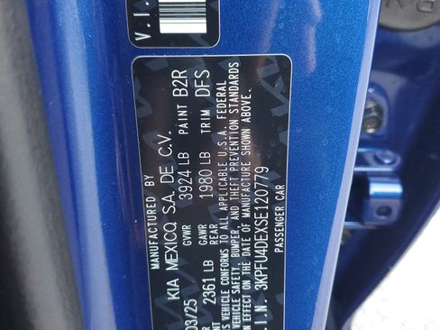 Used 2025 Kia K4 EX image 32