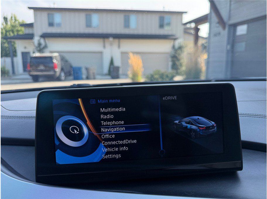 Used 2015 BMW i8 AWD/4WD image 19