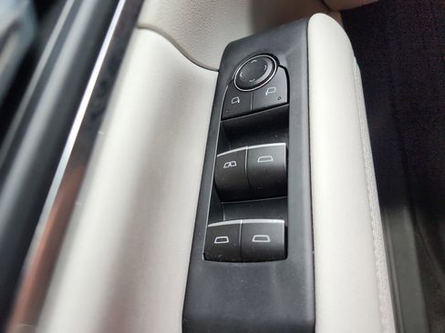 Used 2026 GMC Terrain Denali AWD/4WD image 19