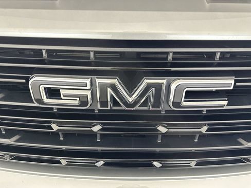 Used 2024 GMC Sierra 1500 Elevation w/ LPO, Elevation Black Package AWD/4WD image 31