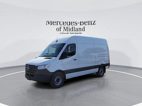 Used 2025 Mercedes-Benz Sprinter 2500 image 4