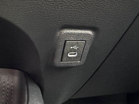Used 2025 Toyota Corolla SE FWD image 21