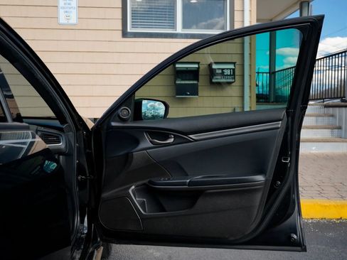 Used 2021 Honda Civic Sport image 23