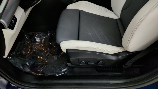 Used 2026 BMW X1 xDrive28i AWD/4WD image 47