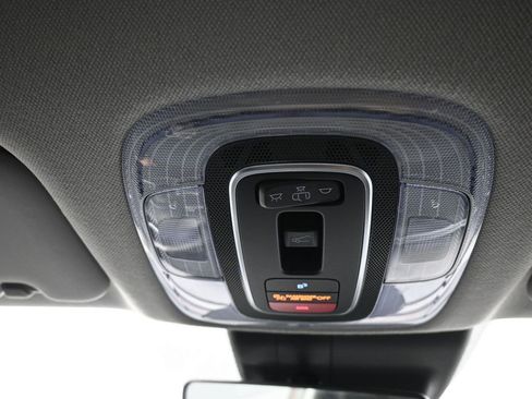 Certified 2025 Hyundai Elantra SEL image 17