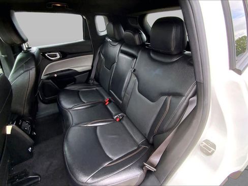 Used 2023 Jeep Compass Limited AWD/4WD image 20