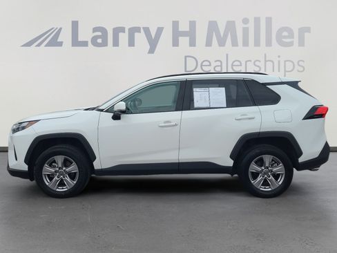 Used 2023 Toyota RAV4 XLE FWD image 2