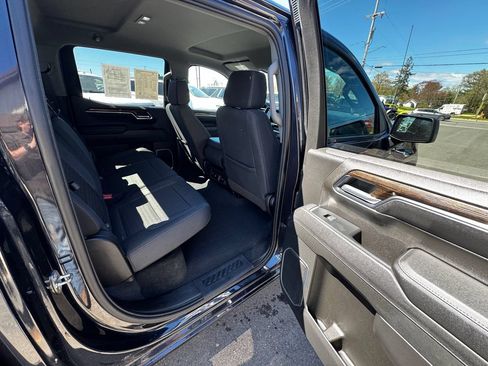 Used 2023 GMC Sierra 1500 Elevation w/ X31 Off-Road Package AWD/4WD image 28