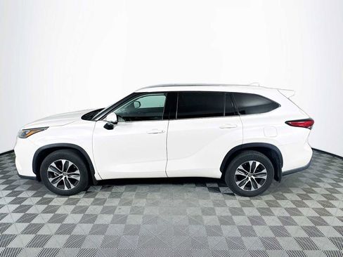 Used 2020 Toyota Highlander XLE image 8