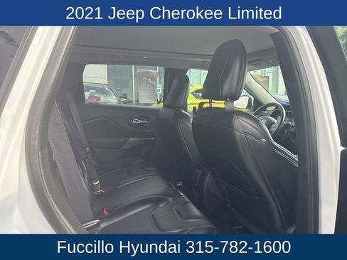 Used 2021 Jeep Cherokee Limited image 29